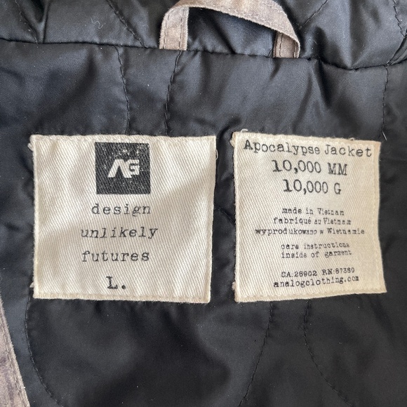 Burton Analog snowboard jacket - Picture 12 of 14